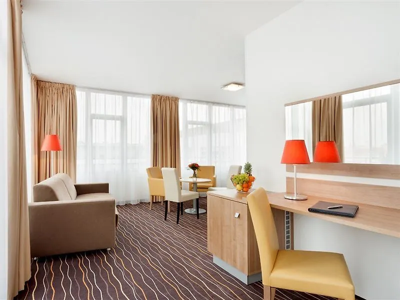 Akcent Hotel Praga 3*,