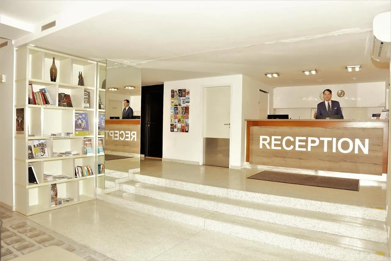 Akcent Hotel Praga